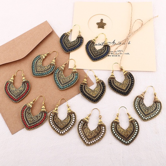 Vintage Ethnic tribal crochet hoop Earring - Picture 13 of 14